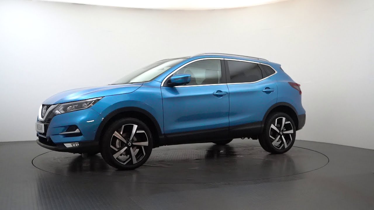 very-high-spec-nissan-qashqai-tekna-in-vivid-blue-premium-metallic-at