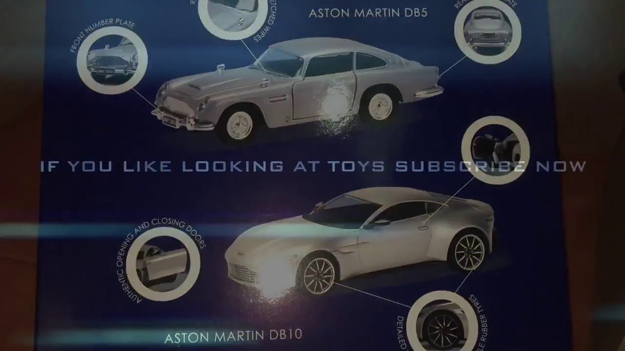 Corgi CC08099 Spectre Aston Martin DB5 and DB10 car set. LOOKING