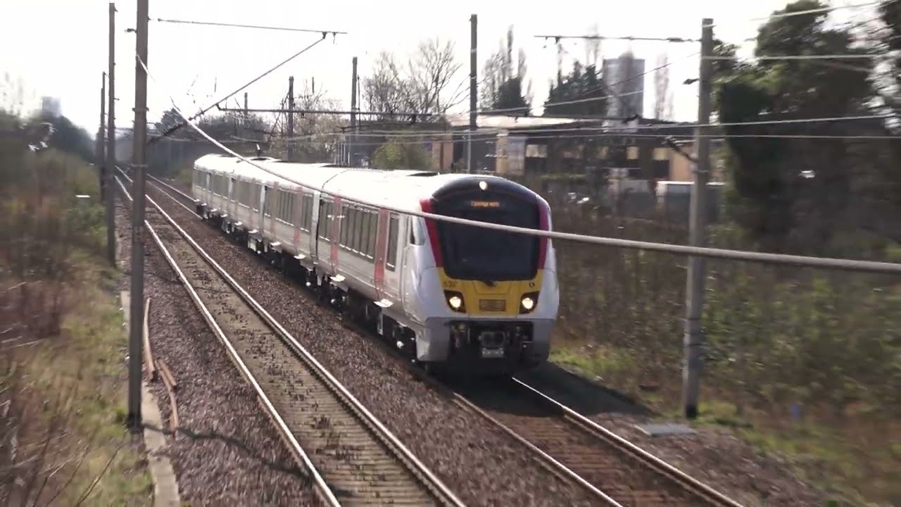 Trains at Ponders End on WAML(West Anglia Main Line) 10.03.2022