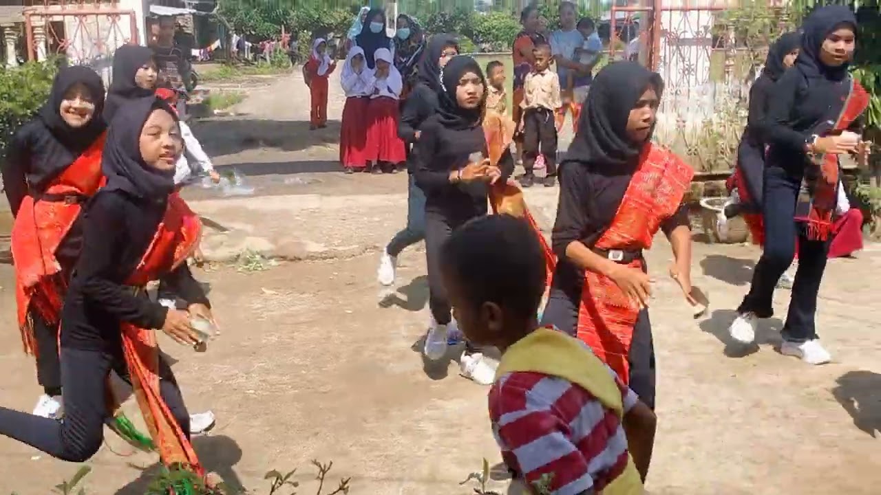 tor tor Marragam Ragam oleh Siswa UPT 31 Tanah Tinggi