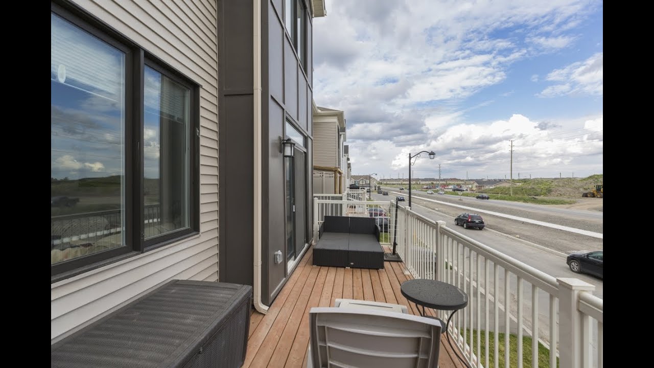 382 Aphelion Cres Ottawa - Perfect Layout for 2 Adults Professionals Sharing!