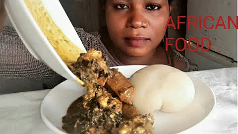 Mukbang African food/ Mukbang Nigeria bitter Leaf soup and fufu
