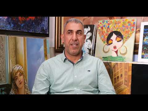 احمد السوداني مدير صالة في شارع الرسامين