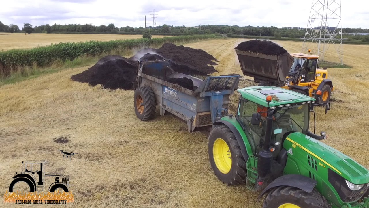 Banks's Agricultural Contractors Muck Spreading - YouTube