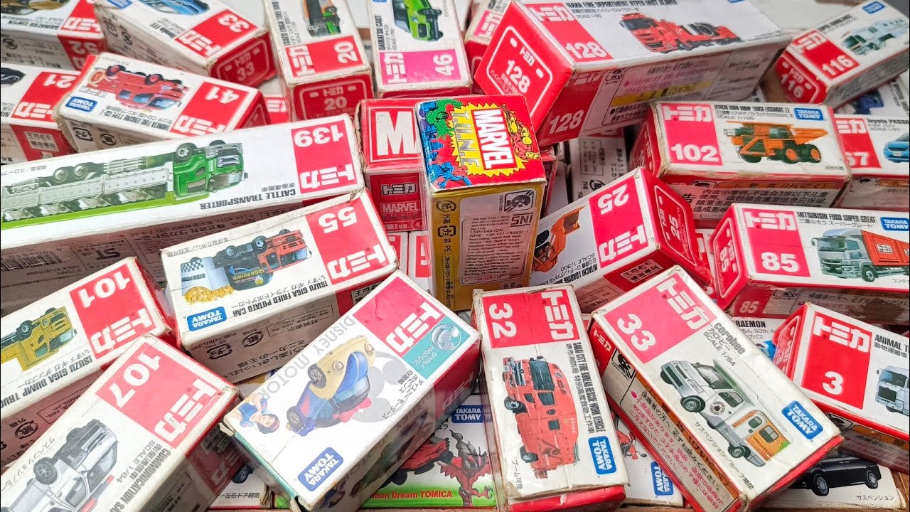 トミカミニカーが箱に盛り沢山!収納するよ。トミカのベストコレクションを動画でまとめました! -