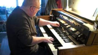 Video thumbnail of "Mike Reed plays Neal Hefti's "Girl Talk" on the Hammond Organ"