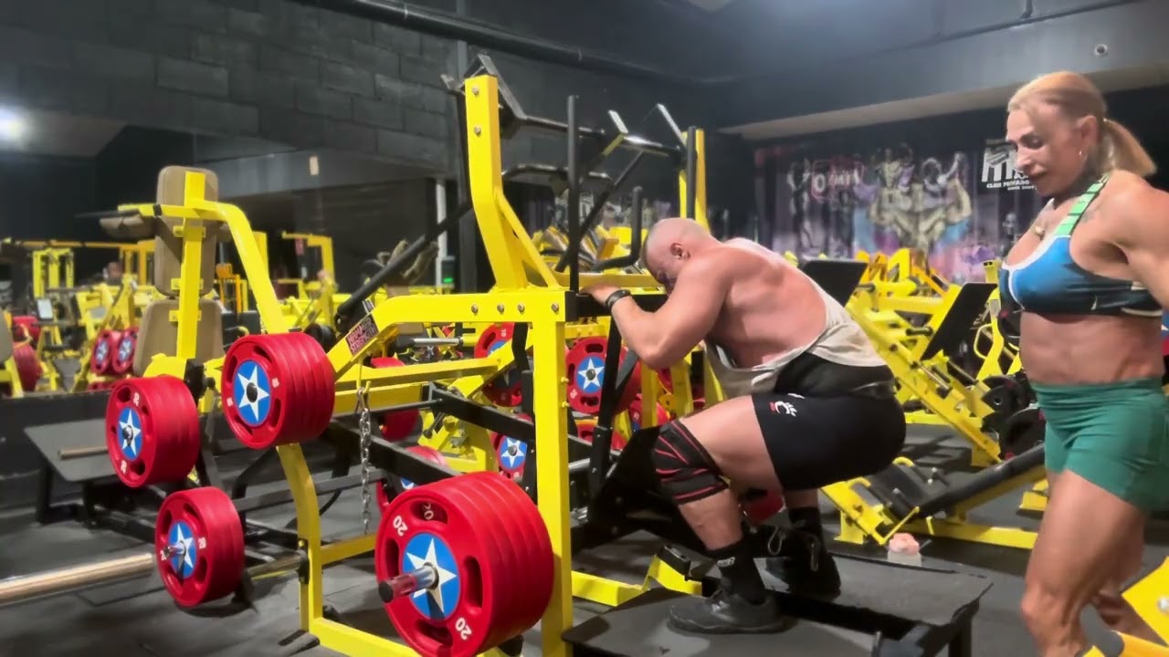 Entrenamiento completo de cuádriceps con Rubén en el templo de hierro 