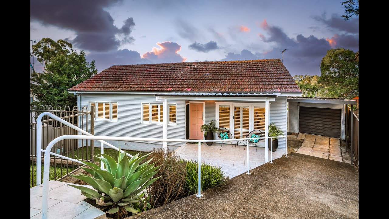 29 Stretham Avenue, Picnic Point Daystar First National (Real Estate