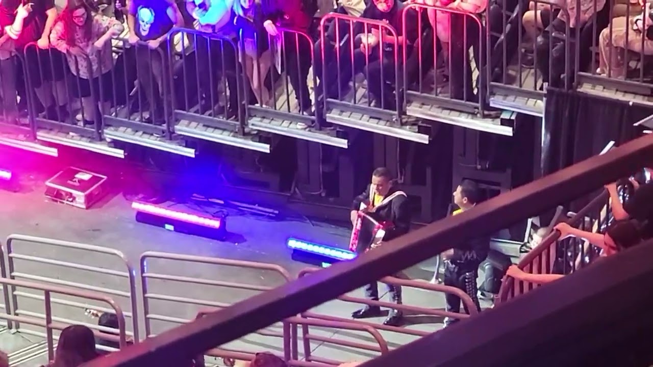 Creator Clash 2 Crowd Reaction to Abelina Sabrina and Mariachi Band.