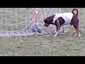 Questo calciatore è un vero cagnaccio!