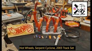 Hot Wheels, Serpent Cyclone, 2003 Track Set Hot Wheels, Serpent Cyclone, 2003 Track Set