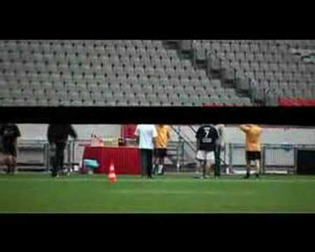 Feyenoorder moet shirt uit doen