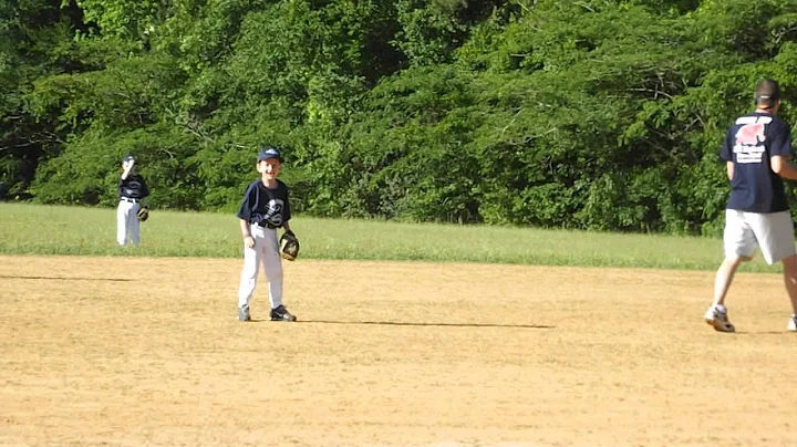 Jacob Sumpter to Reid Parrish putout 4/7/2012