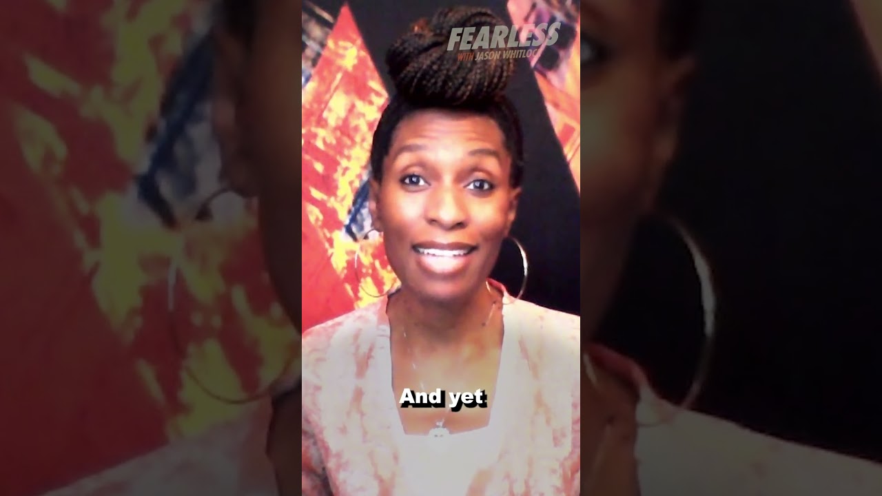 Upset Lady Takes Mic At Graduation and Makes its ‘All About Me’