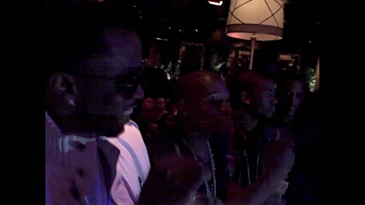 在 YouTube 上觀看「DIDDY & DJ PROSTYLE INVADE VEGAS " CLUB XS " CIROC BOYS」 在 YouTube 上觀看「DIDDY & DJ PROSTYLE INVADE VEGAS " CLUB XS " CIROC BOYS」