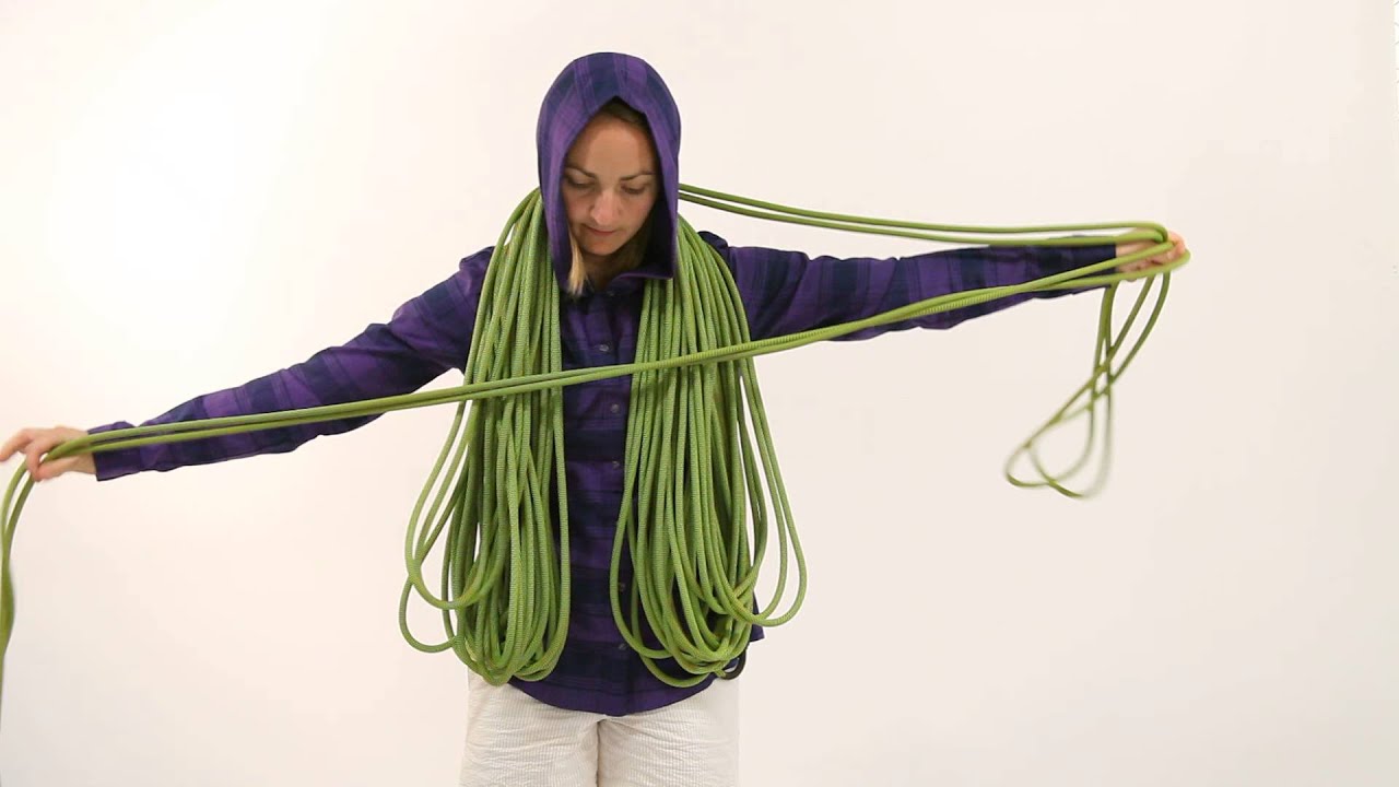 How To Carry Rope On A Backpack