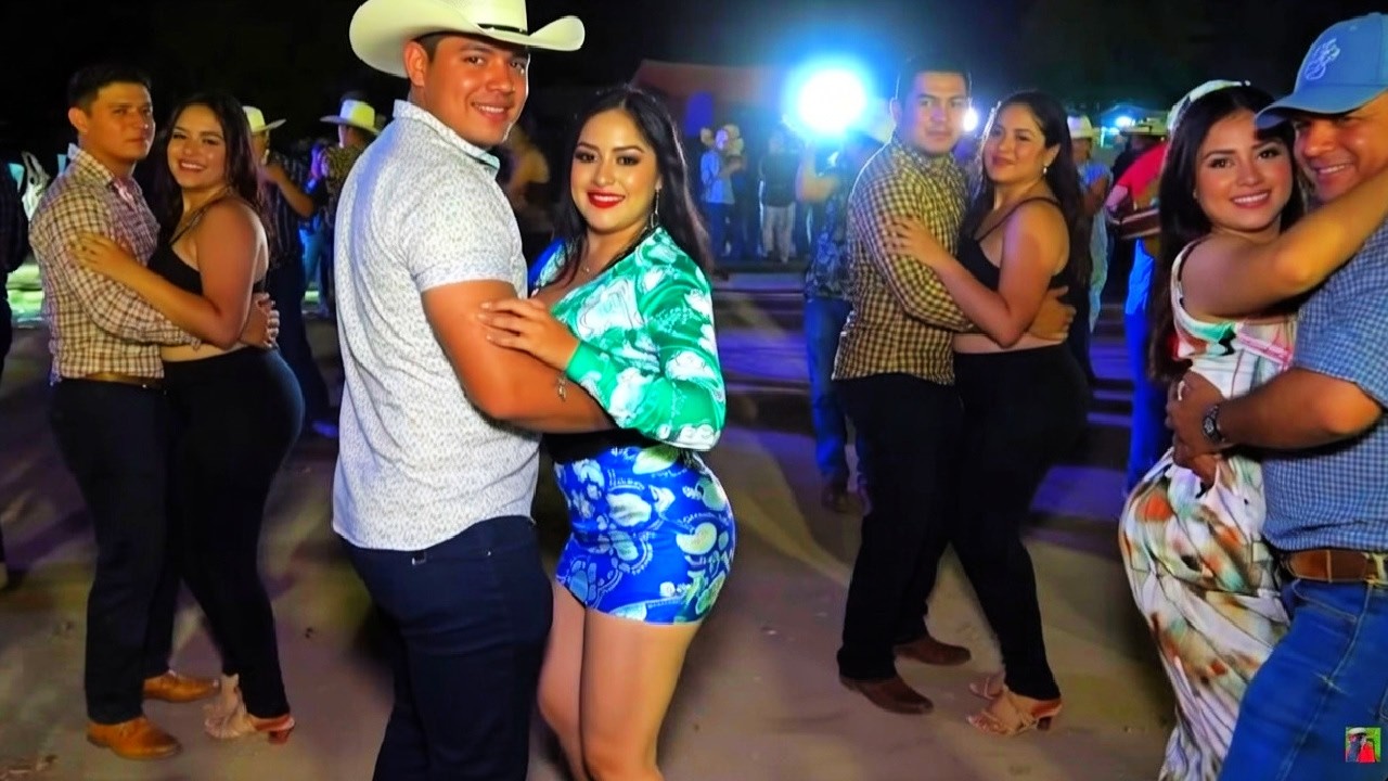 Te dije chiquita !…que soy ranchero 100% y asi vamos a bailar en el rancho|Ajuchitlan del Progreso