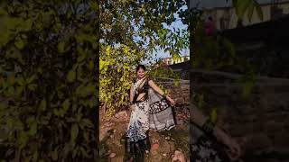 Rani Majya Madhe Ghuste tu ...😍😍#varalshosts#marathisong#ytsorts#trendingshorts#youtubeviralvideo