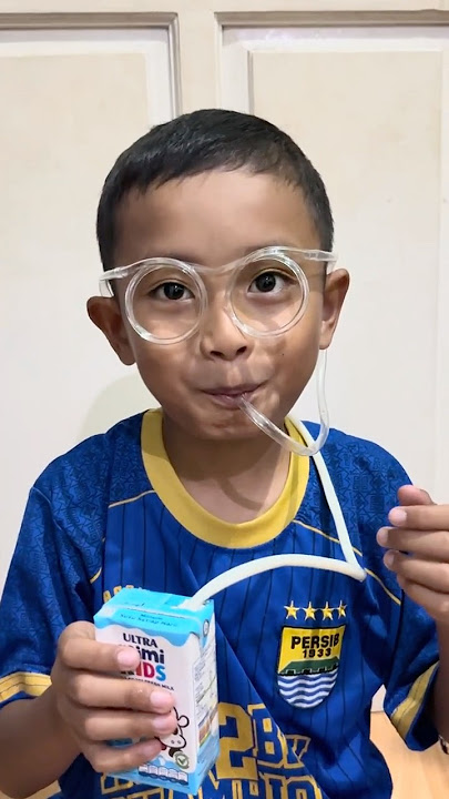 Download lagu Glasses Straws?! 🥸 #duniahisyamdanrayyan #straws