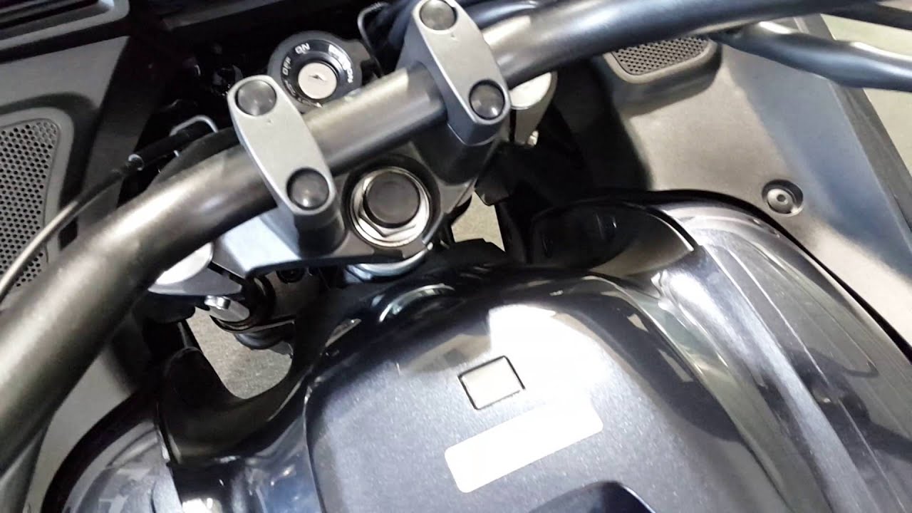 2015 Honda CTX®700 DCT ABS (CTX700D) - YouTube