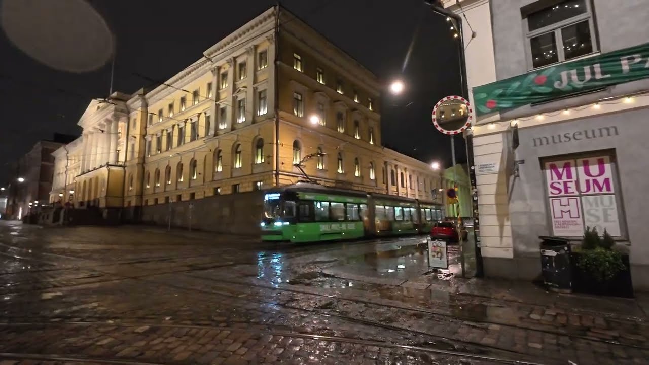 Helsinki Christmas Rain Walk | Starting at the Moomin Shop on Pohjois Esplanadi 🌧️🎄
