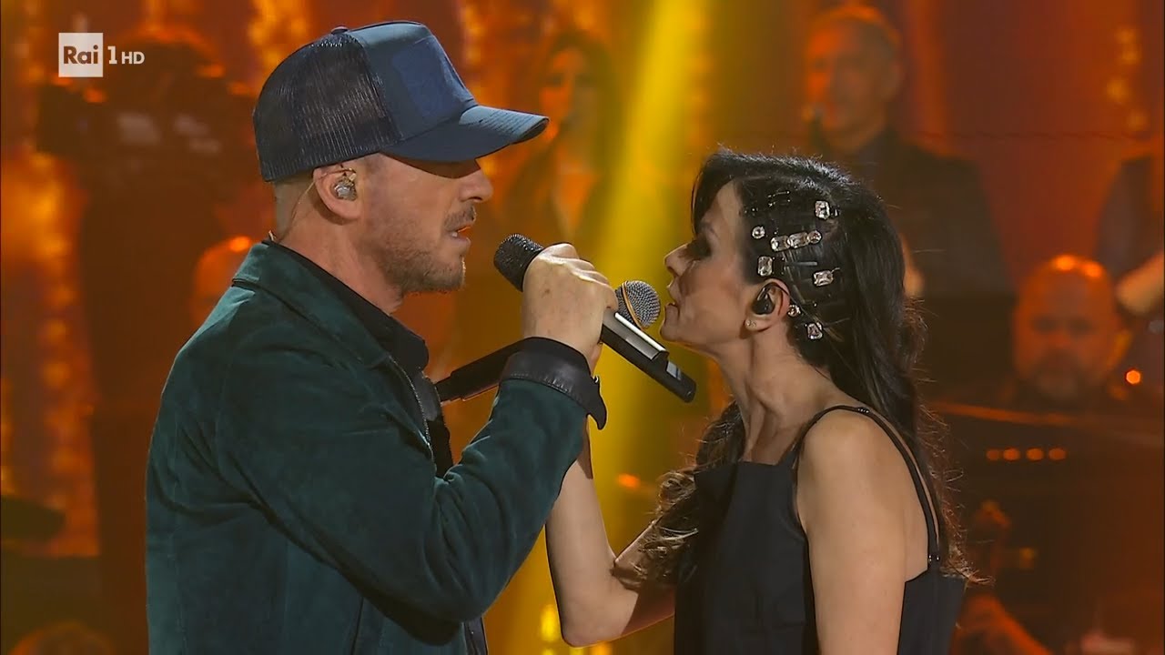 Antonella Bucci e Raf cantano 