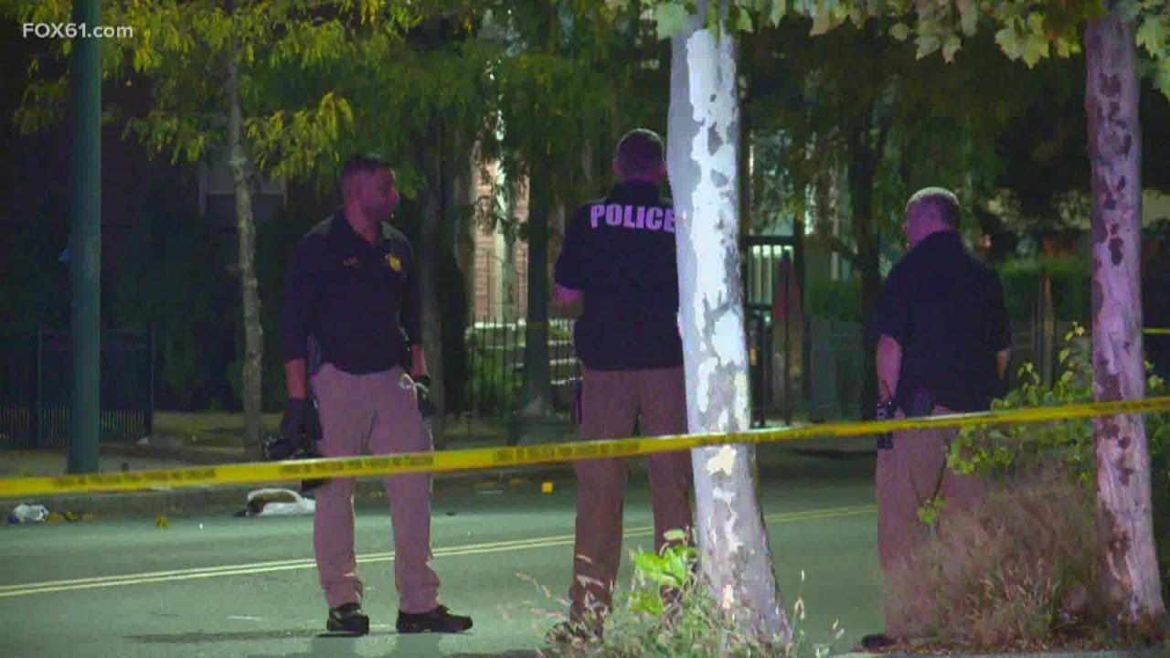 Police investigate fatal pedestrian hit and run in Hartford - YouTube