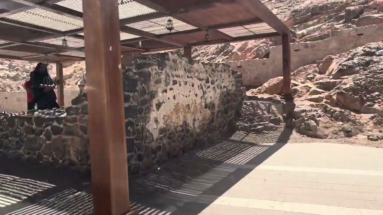 TIDAK BANYAK YANG TAU|| Disinilah tempat Rasulullah bersembunyi disaat Perang Uhud