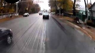 Алматы. Странно установленные знаки 20141024 1224