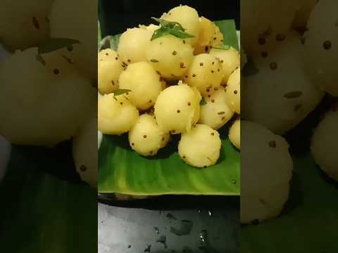 gulu gulu sooji snacks 😅❤️.#snacks #easy #tasty #recipe #cooking #barish #sooji snacks #viral #food by Sargam ki rasoi