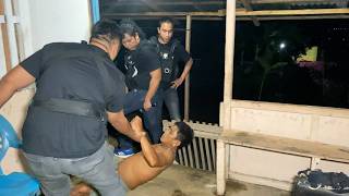 Download Mp3 Construction Worker Goes Berserk! Hits Colleague with Iron Bar in Bitung Gudang lagu Download Mp3 Construction Worker Goes Berserk! Hits Colleague with Iron Bar in Bitung