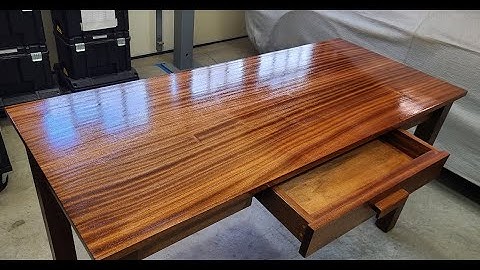 How to Build a Sapele Desk in 7 Days (5-Minute Woodworking Guide)
