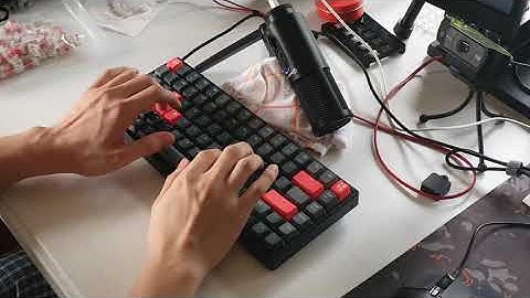 Keychron K2 + Glorious Pandas