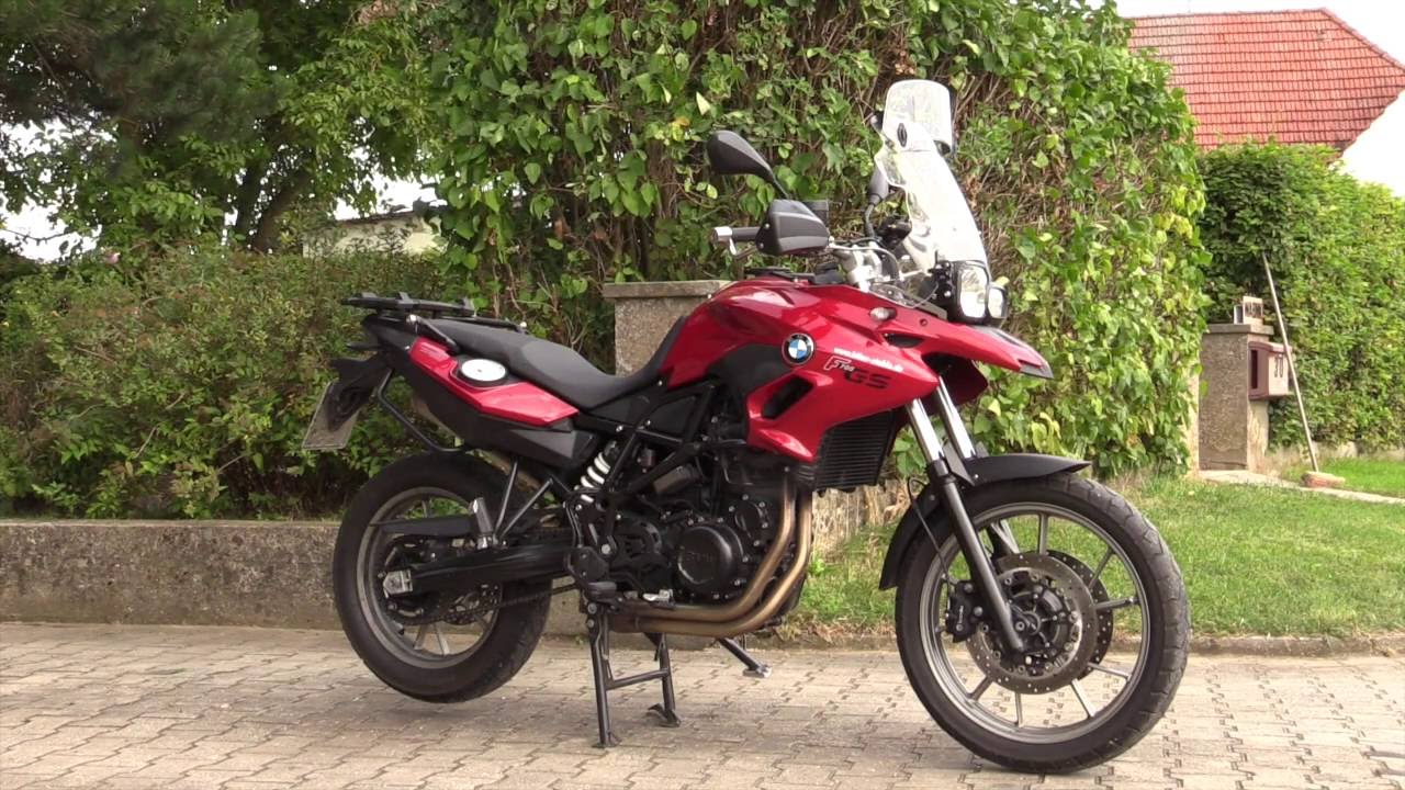 Die BMW F700 GS, das TOMTOM Rider und die Bienen