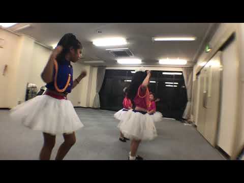 18 1  19金曜日　キッズダンスクラス　振付練習02