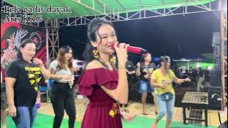Pela Gadis Dayak || adelia & pariban dari jakarta || cover