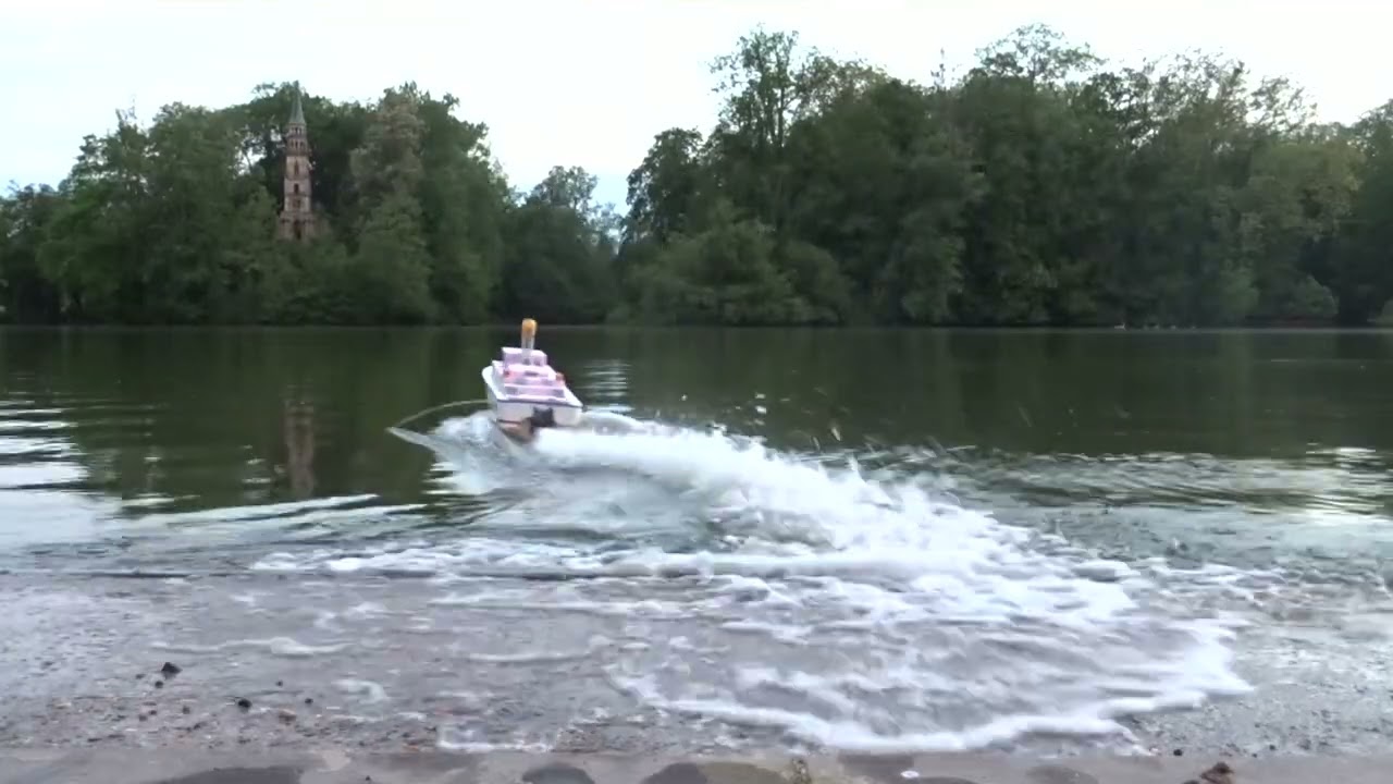 Blitzstart kurz, Combatboat 90, Schnellboot, Speedboot mit Soundmodul, Jet Antrieb, Jetpower,