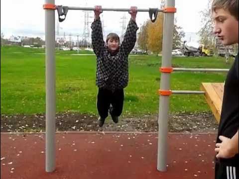 Склепка на турнике