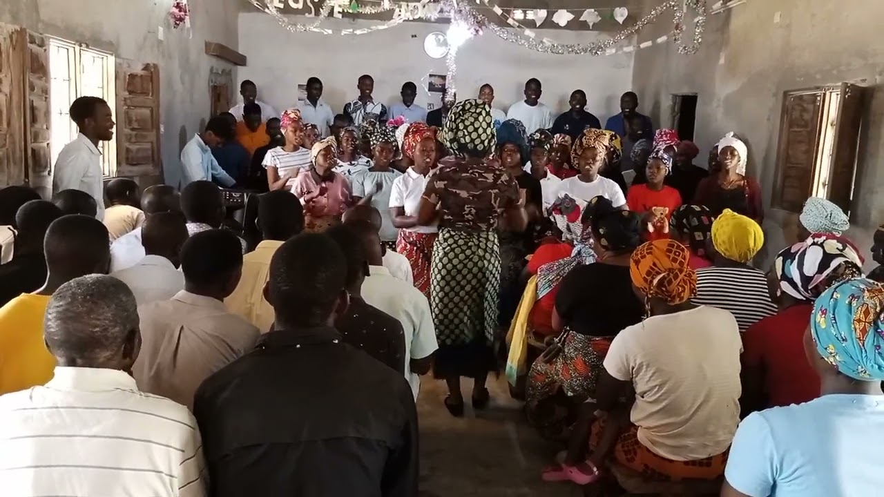 Igreja união Baptista de Moçambique ontupaia Nacala-porto actuação na igreja da central