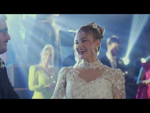 ![Sabrina e Gustavo - O casamento clássico