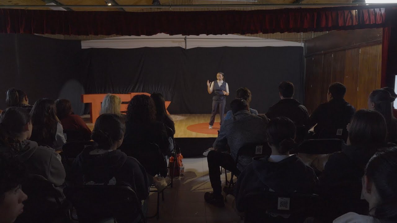 La Perseverancia en el Deporte | María Fernanda Mejía Olvera | TEDxLas Hayas College Youth