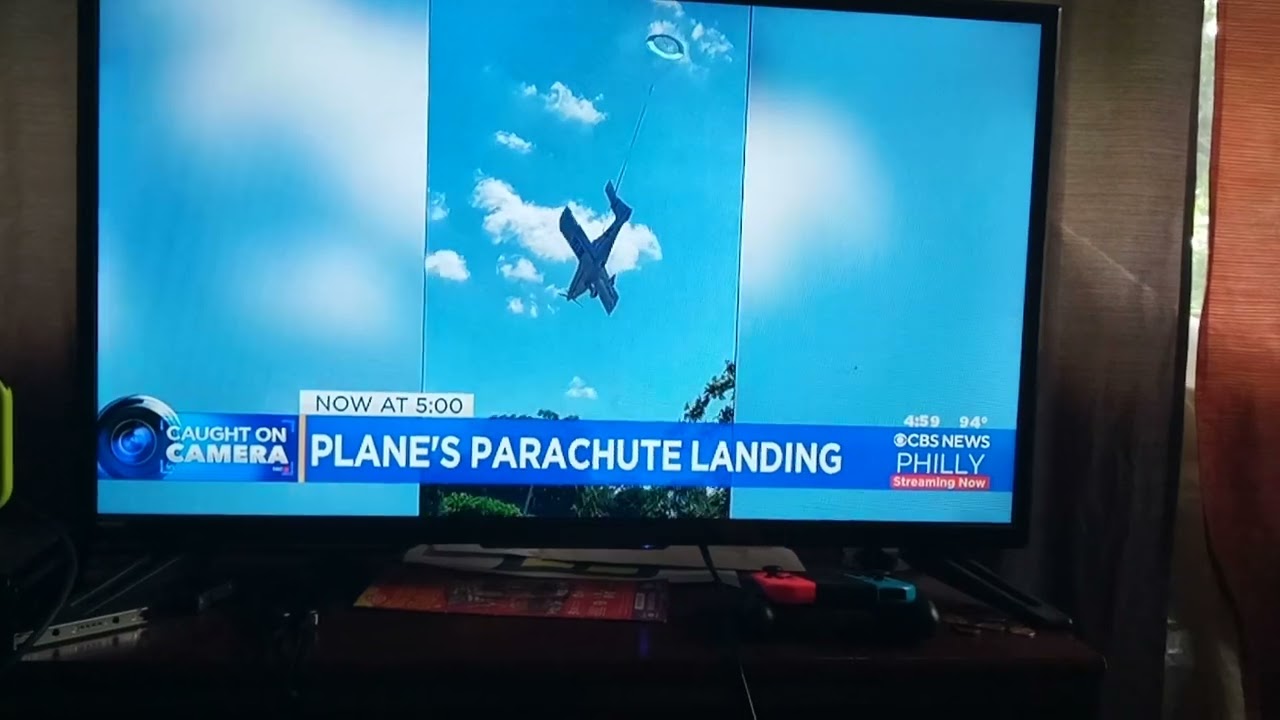 CBS 3 Eyewitness News at 5pm - New set debut