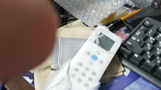 Stringing And Chats / 줄 갈아주며 잡담