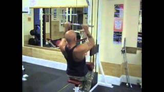 Overhand Close Grip Lat Pulldown