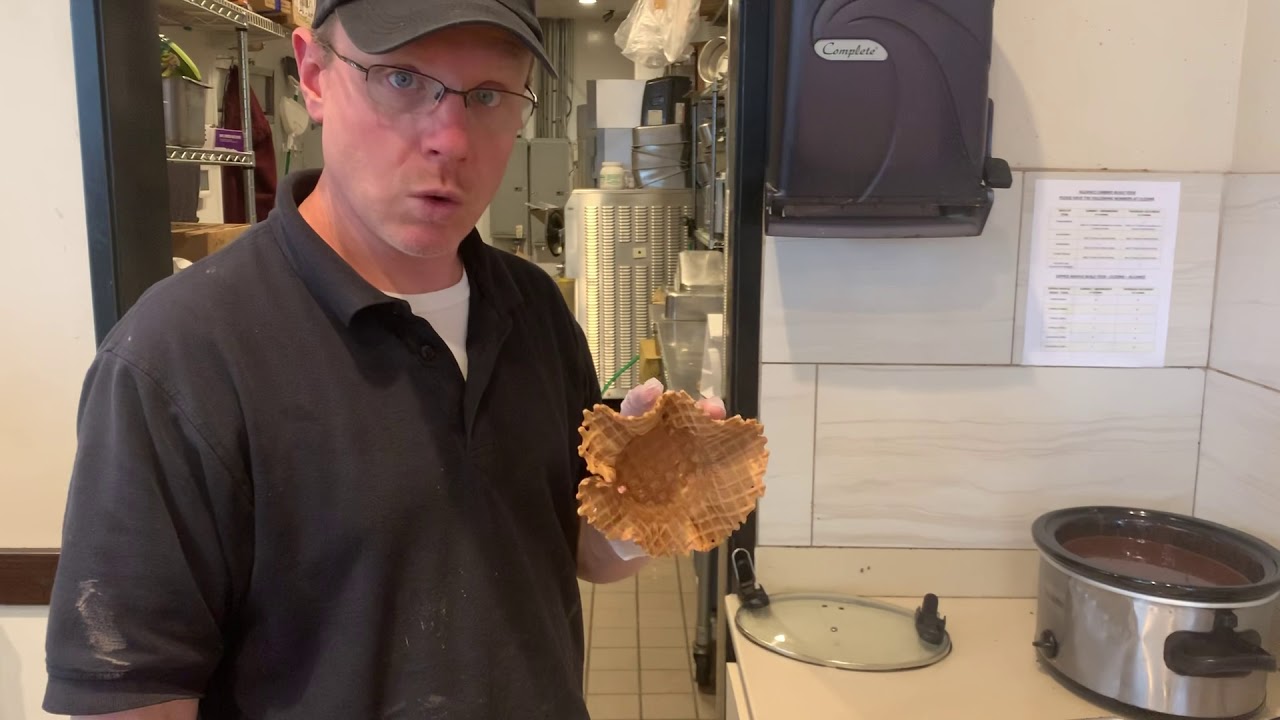 How to sprinkle a dipped waffle cone or bowl