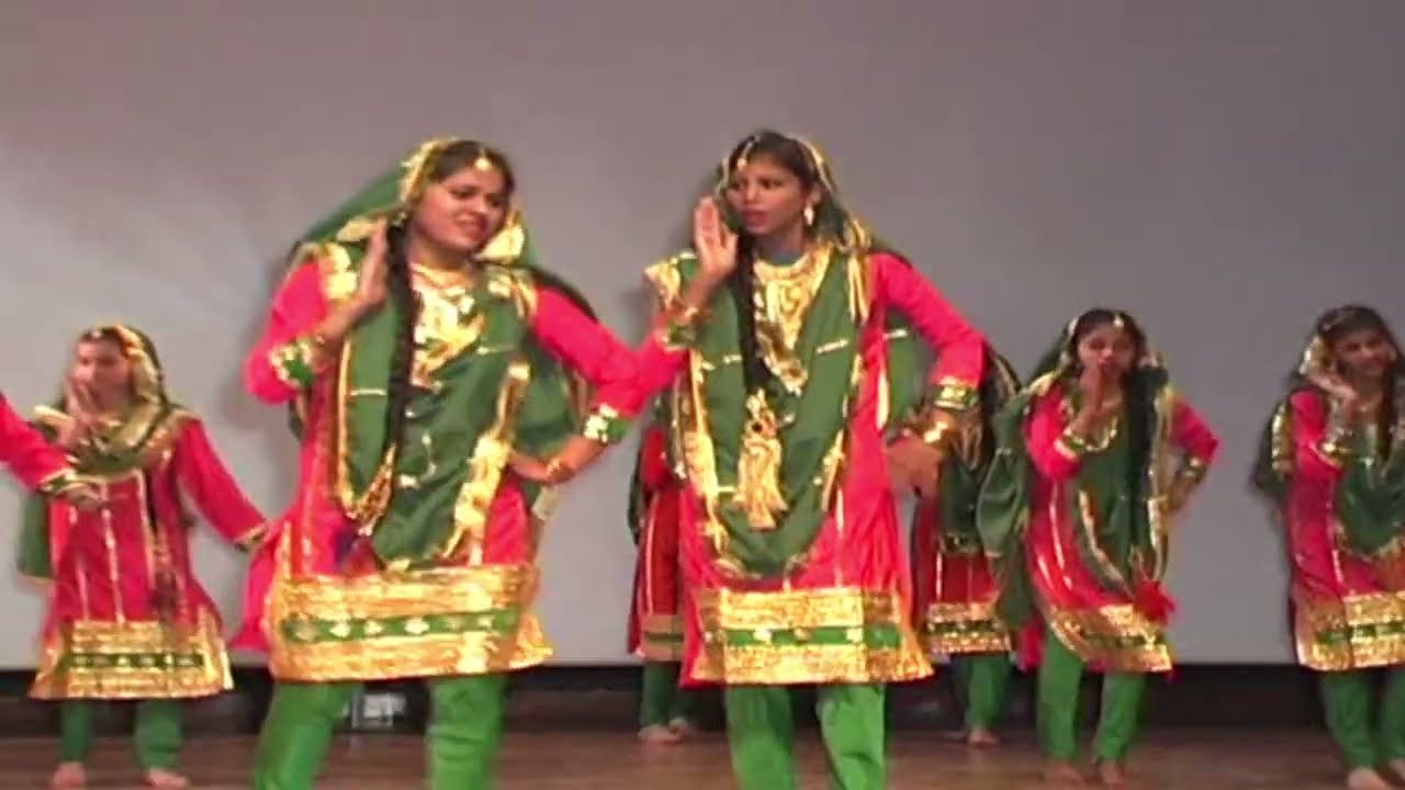 Dogri Dance by Girls | Traditional Dogri Dance Performance | Beautiful Folk Dance by Girls