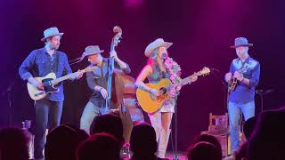 Sierra Ferrell -  In Dreams - live at the Van Buren April 27,2023