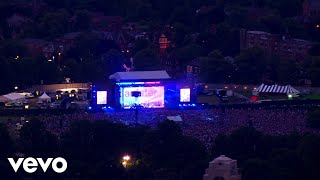 Miniatura de vídeo de "Kasabian - stevie (live in leicester)"