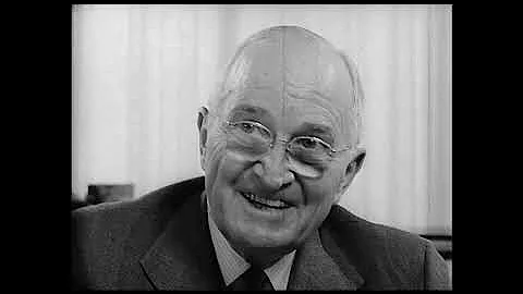MP2002-301 Former President Truman Praises William...
