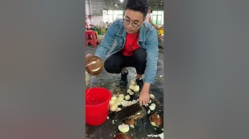 What’s the strangest thing you’ve done to avoid small talk #reddit